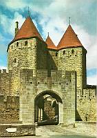 Carcassonne - 20 - Tours et porte Narbonnaise (13eme), avec le pont-levis.jpg